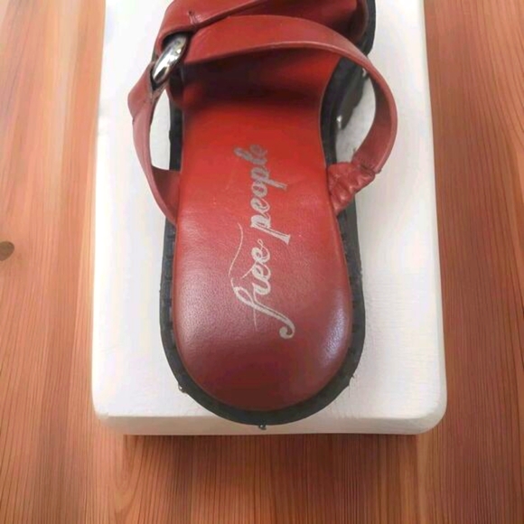 Free People Autumn Studded Platform Wine Leather Lined 39/9 NOWT - Picture 11 of 11